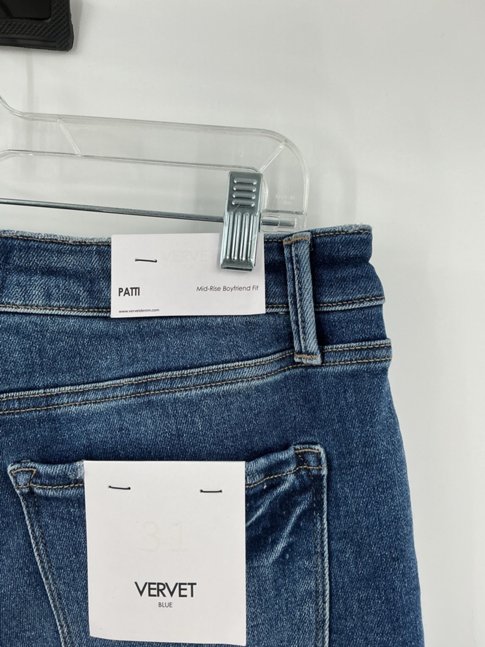Vervet Brand Patti Mid-Rise Boyfriend Fit Blue Jeans. Size 31 - Picture 10 of 12
